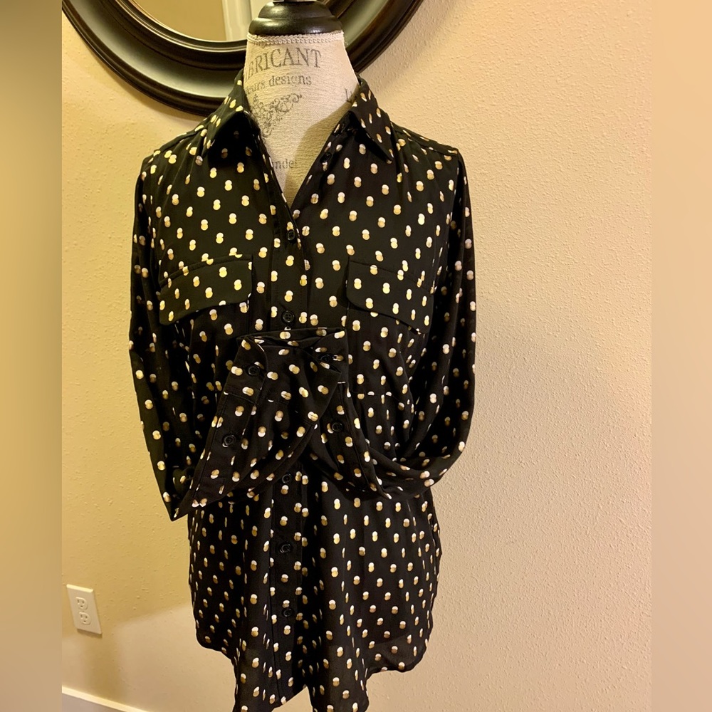 NWOT GORGEOUS WHO WHAT WEAR BLOUSE.NEVER WORN. METALLIC DOTS W/MATTE SILVER DOTS - Picture 7 of 11